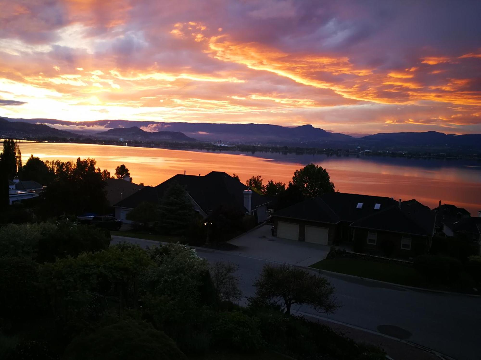 Casa Grande Lakeview House West Kelowna Bilik gambar